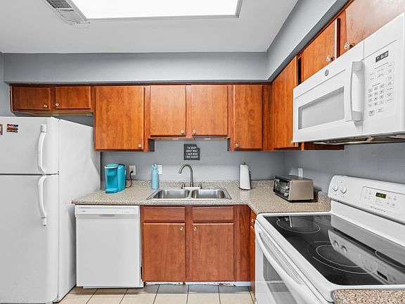 3rd image of 3506 Cove View Blvd APT 102