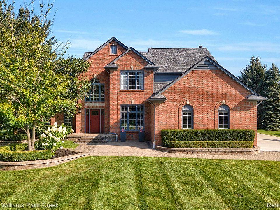1st image of 737 Woodside Ct