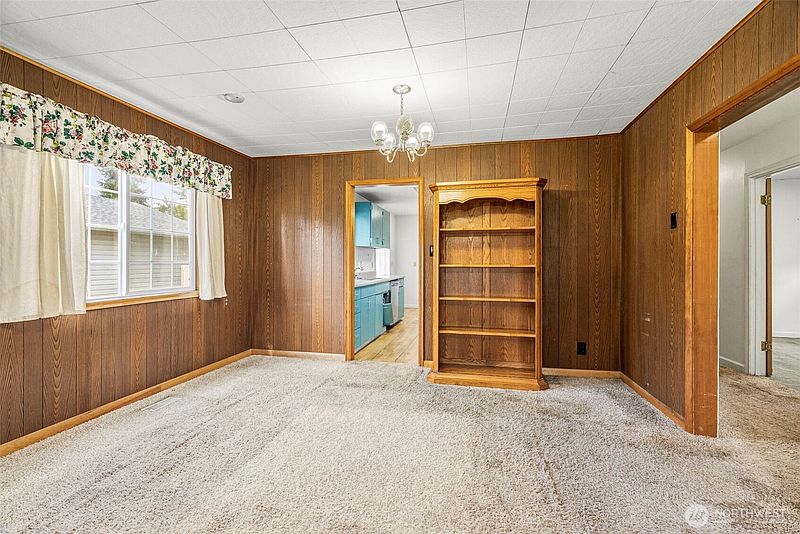 5th image of 2535 30th Avenue