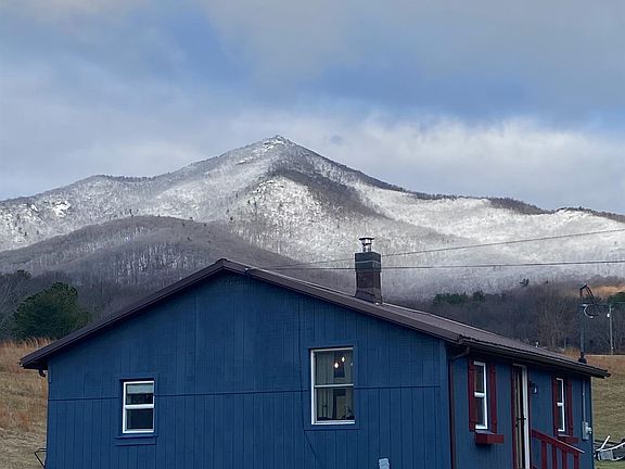 3rd image of 7392 Peaks Rd