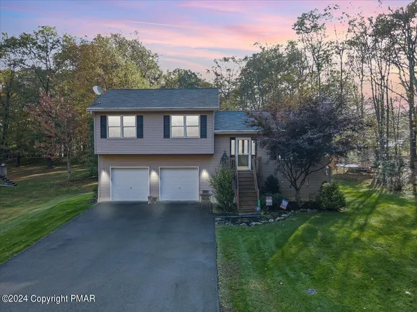 115 East Ct, Bushkill, PA 18324