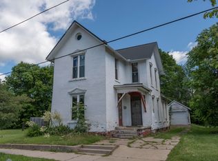 154 Middlebury St, Elkhart, IN 46516