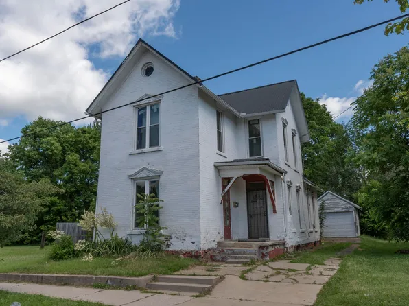 154 Middlebury St, Elkhart, IN 46516