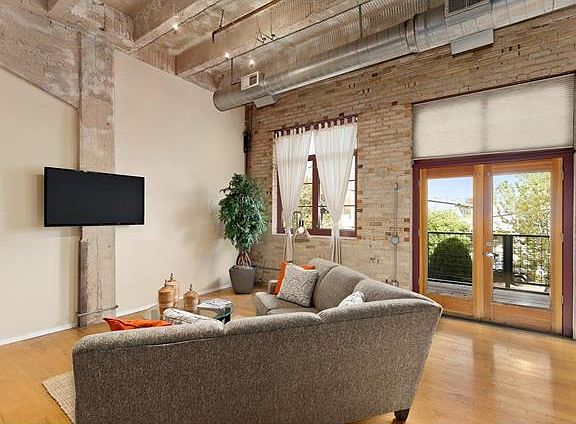 3rd image of 1000 E 18th Ave APT 202