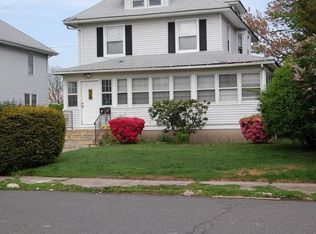 2 Edlie Ave, Norwalk, CT 06855