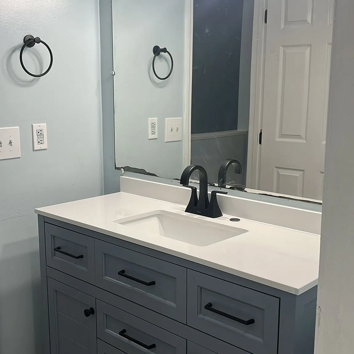 2 bed, 1.5 bath, $1,250 — Photo 1