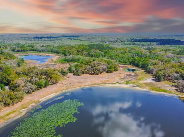 8050 S Baker Ave, Floral City, FL 34436