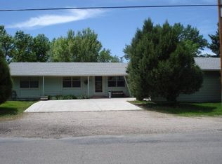 253 E Oak St, Wheatland, WY 82201