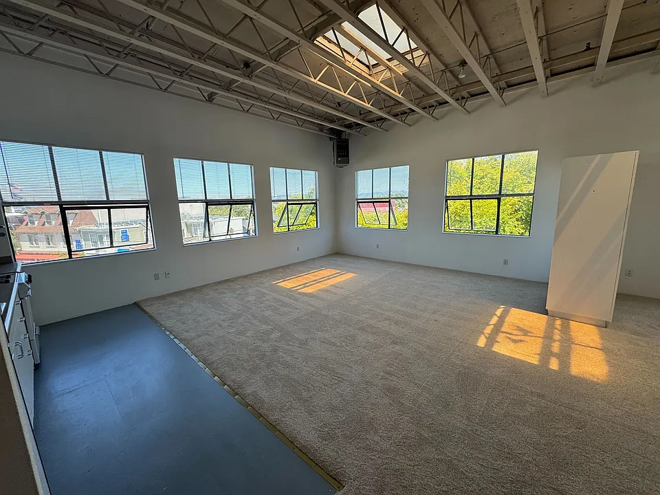 139 W Richmond Ave #9