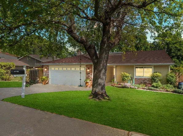 2516 Pinnacles Dr, Rocklin, CA 95677