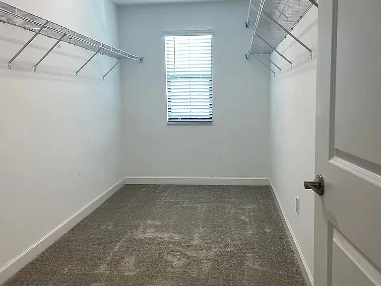 9671 Ivory Dr — Photo 17