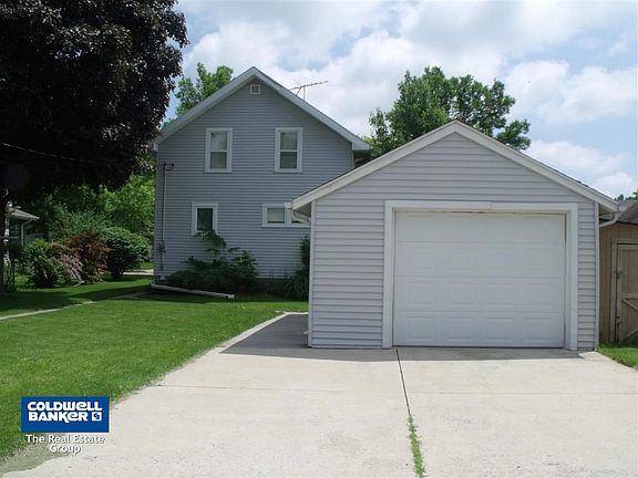 Lots of parking space.