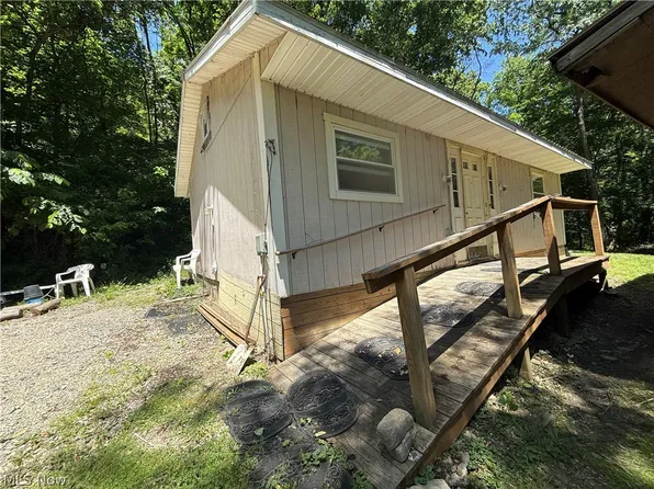 63327 Pisgah Rd, Quaker City, OH 43773