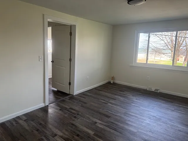 261 Beach Ave #1 — Photo 9