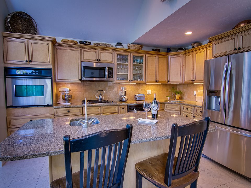 Upgraded Kitchen 