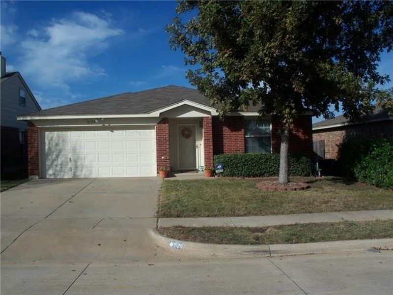 1st image of 8120 Sweetwater Ln