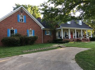 623 Glendale Rd, New Albany, MS 38652