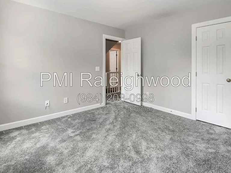 301 Perry Creek Dr — Photo 22