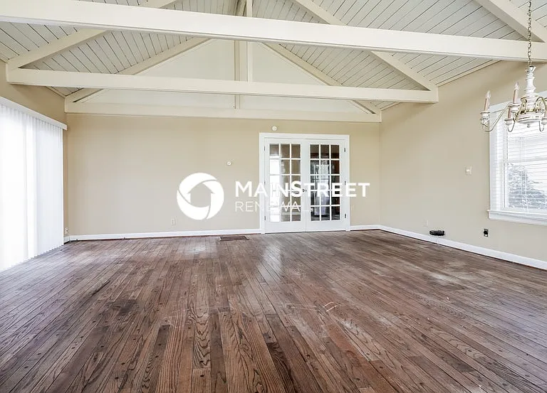 1831 Nicole Ln — Photo 12