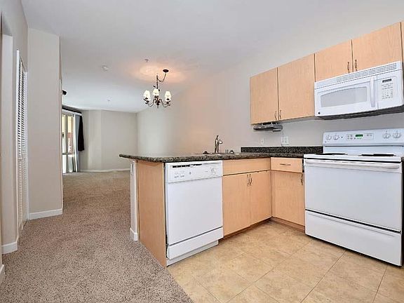 2nd image of 1501 Front St Unit 346