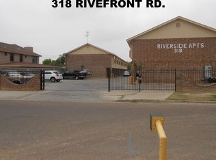 318 River Front St APT 2, Laredo, TX 78046