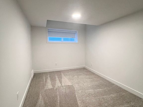 4th image of 22718 82a Ave NW