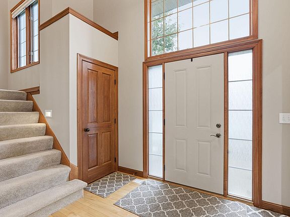 4th image of 12912 196th Ln NW