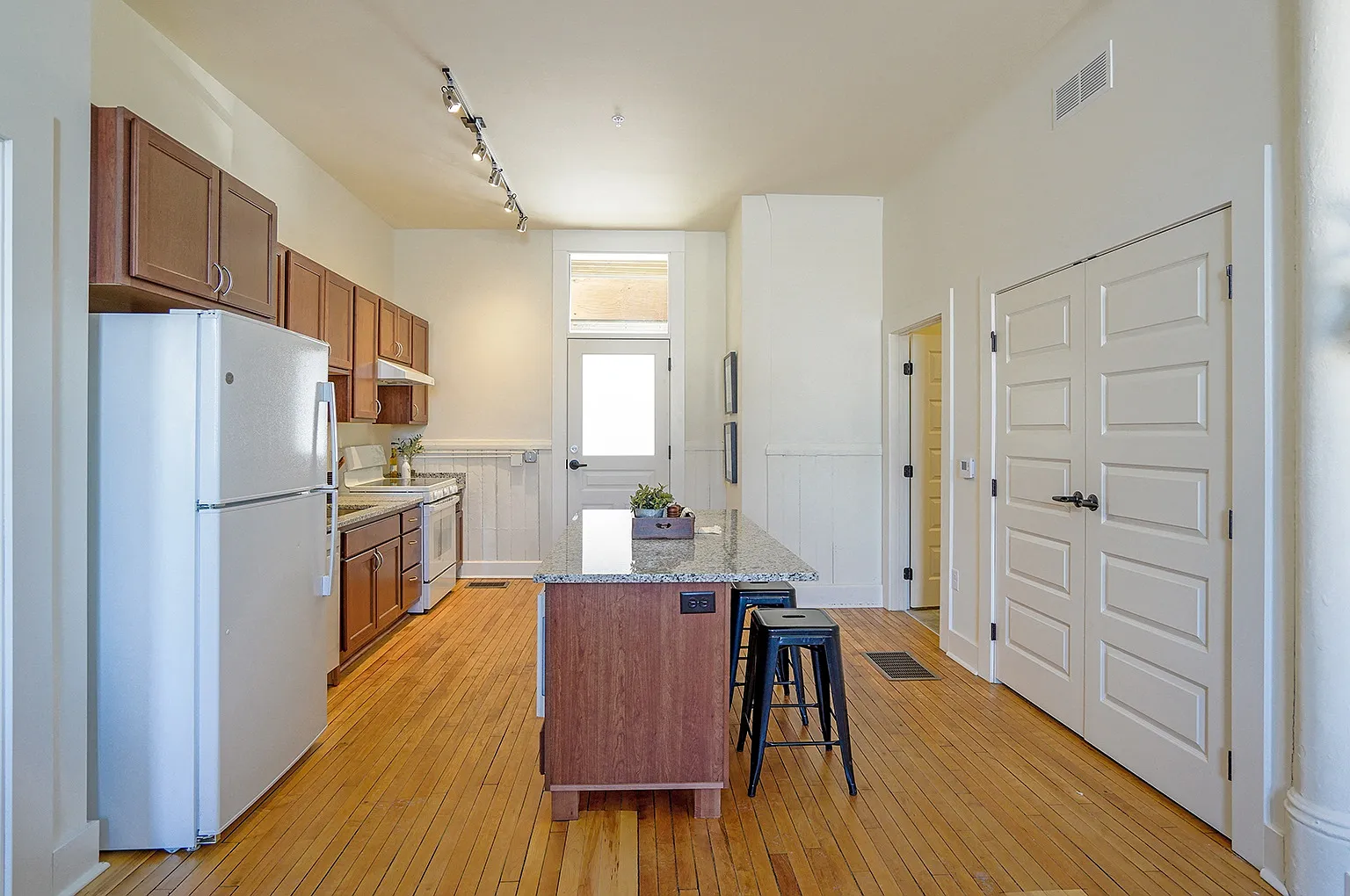Upper Post Flats — Photo 3