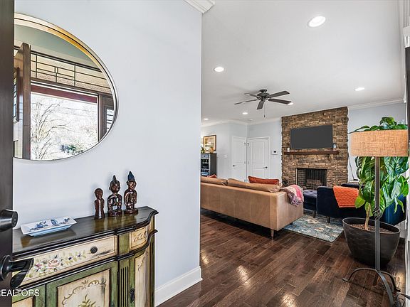 5th image of 1208 Brantham Cir