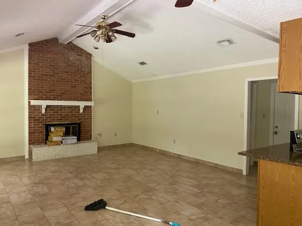 16115 Woodlawn Acres Ave, Baton Rouge, LA 70817