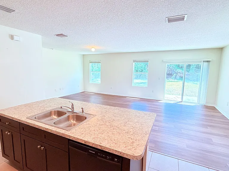 9803 Pepper Tree Pl — Photo 25