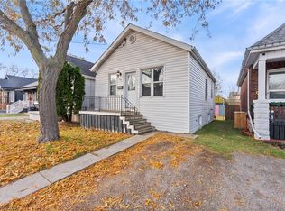 23 Wexford Ave N, Hamilton, ON L8H 4M2