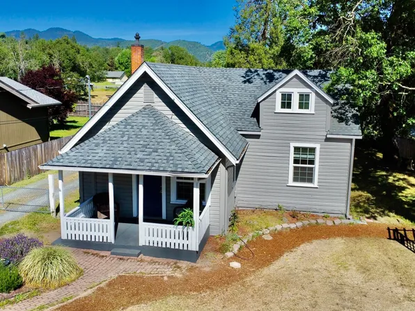 27 SW Western Ave, Grants Pass, OR 97526