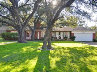2043 W Lotus Ave, Fort Worth, TX 76111