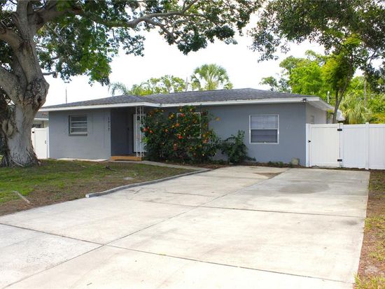 1317 S Betty Ln, Clearwater, FL 33756