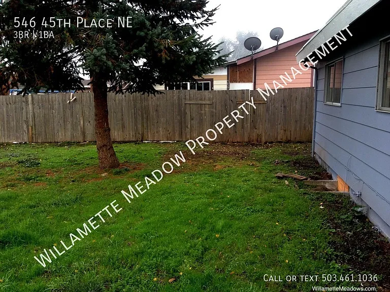 546 45th Pl NE — Photo 14