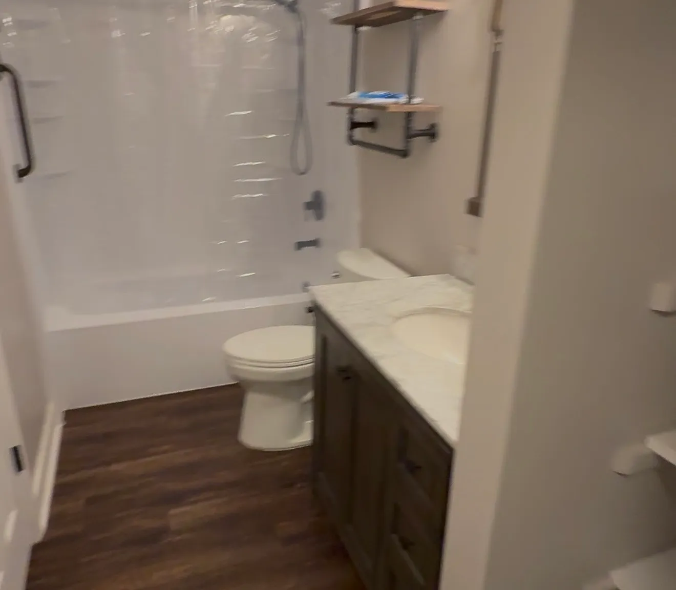 3 bed, 1056 sqft, $2,200 — Photo 2