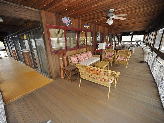 Enclosed elevated porch