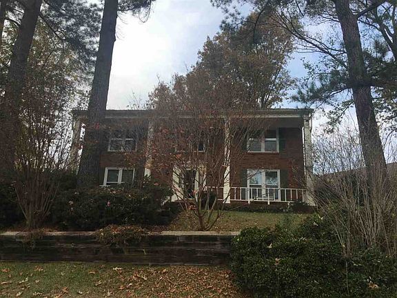 3rd image of 2399 Dogwood Trail Dr