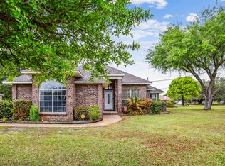 1861 Sparrow Ln, Navarre, FL 32566