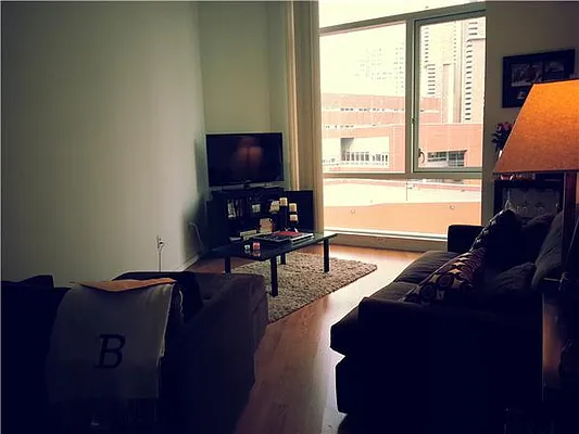 Rented by R New York | media 14