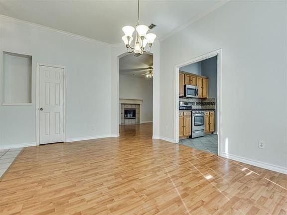 4th image of 7104 Dobbins Dr