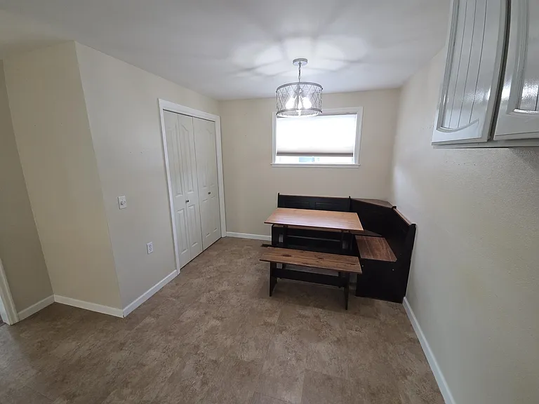 4804 N Elgin St — Photo 4