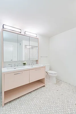 Rented by Compass | media 22