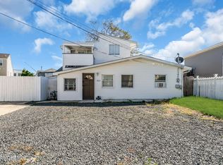 1712 Binnacle Rd, Forked River, NJ 08731