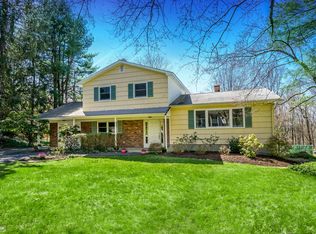 2379 Claire Ct, Yorktown Heights, NY 10598