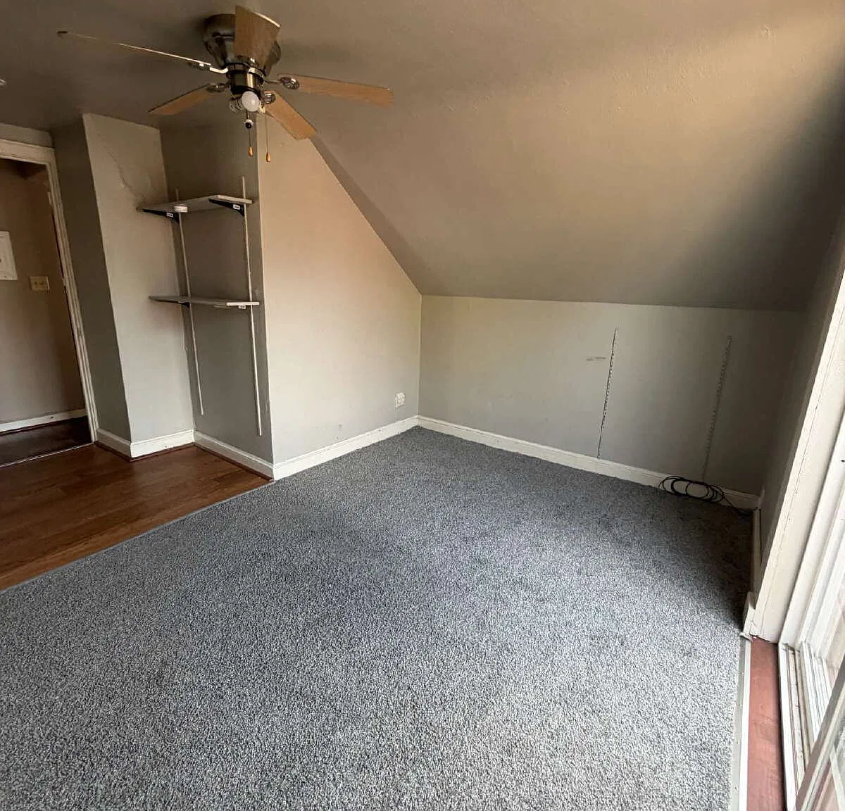 1 bed, 1.0 bath, $695 — Photo 4
