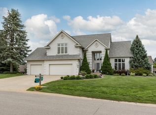 834 Fox Pointe Ln SW, Rochester, MN 55902