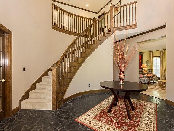 4th image of 1200 Monique Cir