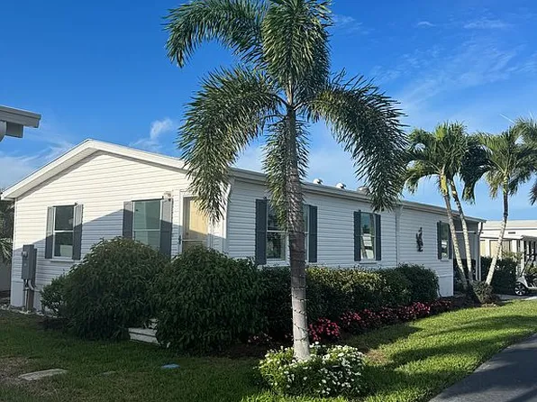 22 Flounder Dr, Naples, FL 34112